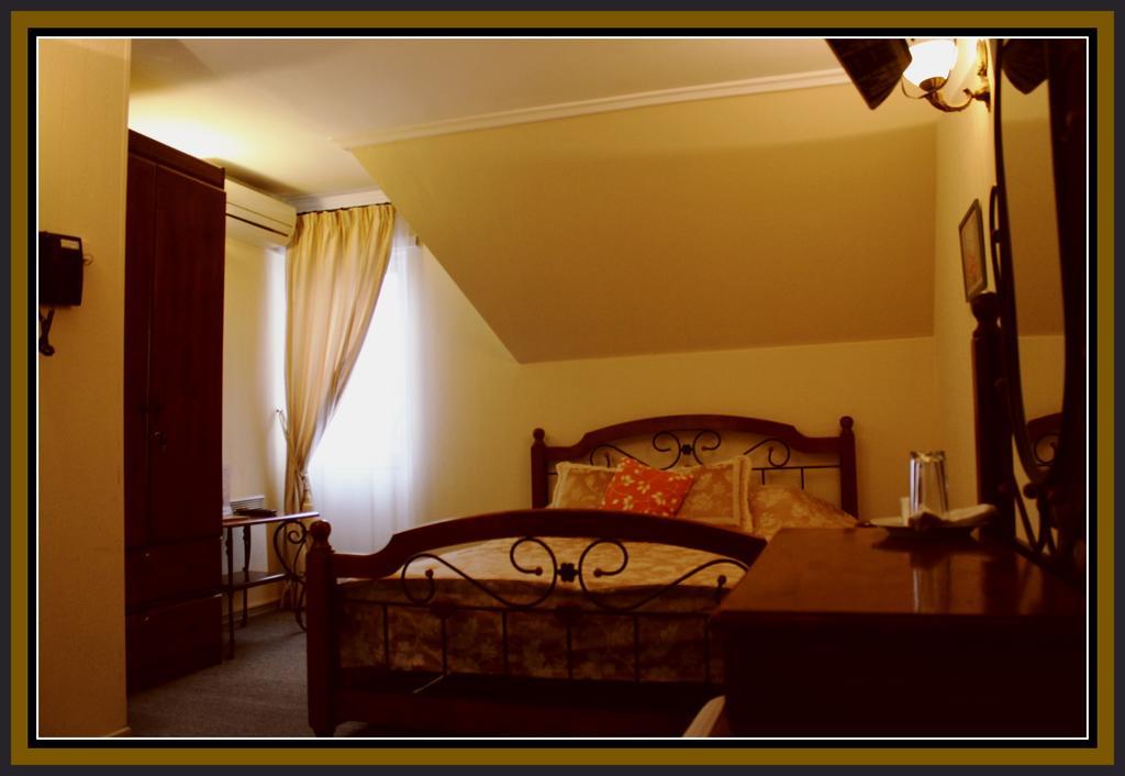 Edem Hotel Chubynske Extérieur photo